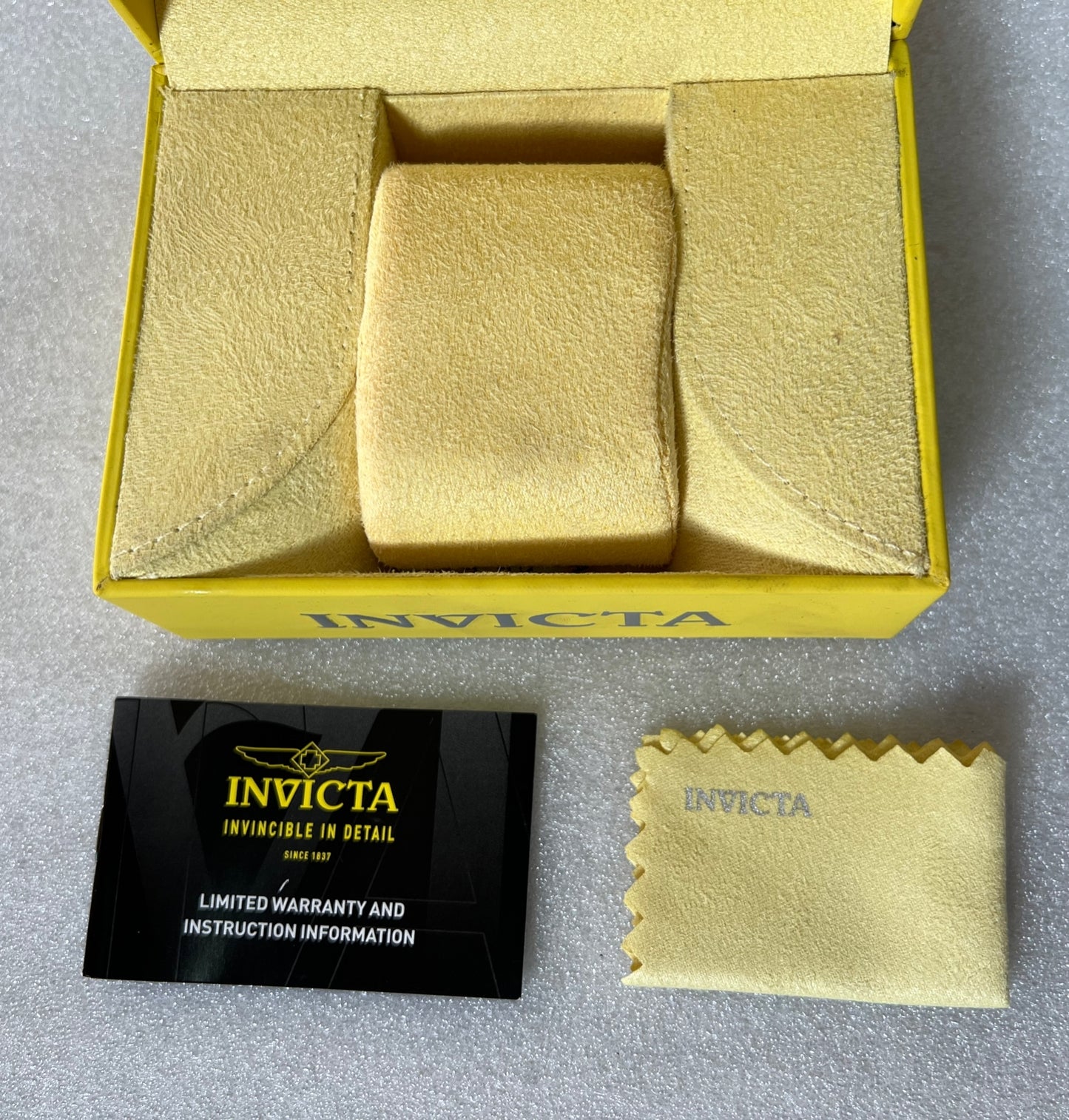 Unisex Invicta Z18FU120 Watch Box, Yellow Color Presentation Box